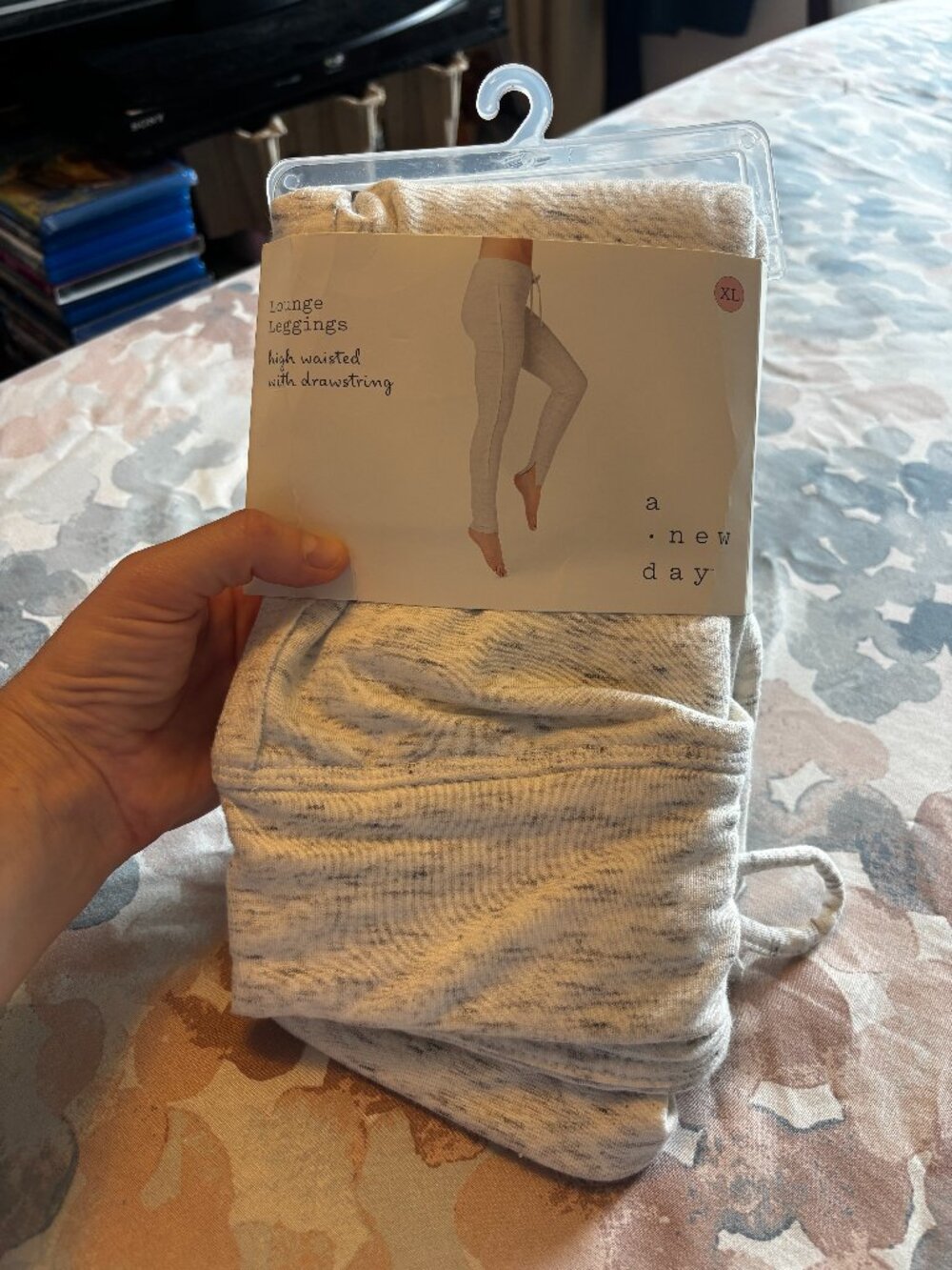 A New Day Women's Drawstring High-Waist Lounge Leggings Heather Cream New XL